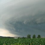 Powerful Midwest Storm Knocks out Power, Flights in Chicago